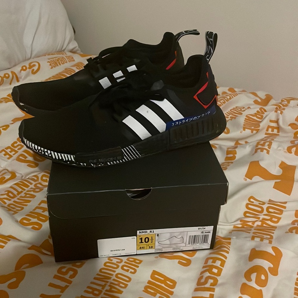 Adidas NMD_R1s